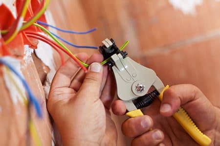 Benefits of Hiring a Professional Electrician